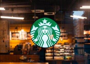 Starbucks invertirá más de 1.000 millones para recuperar su tercer lugar
