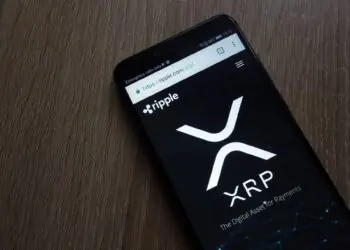 Los modelos de IA sitúan a XRP en 1,29 dólares el 1 de octubre de 2026
