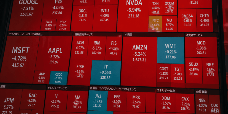 Futuros del S&P 500 y Nasdaq 100 caen por la IA y el petróleo