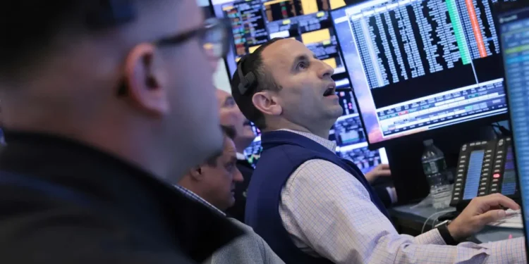 Fed, petróleo y Japón ponen a prueba a Bitcoin en septiembre bajista