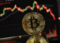 Bitcoin cae un 4,1% hasta 7.000 dólares tras fracasar la Ley CLARITY