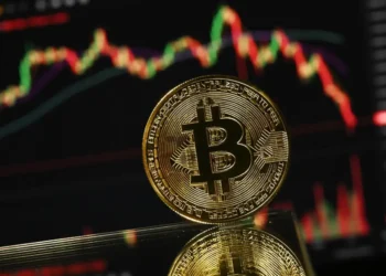 Bitcoin cae un 4,1% hasta 7.000 dólares tras fracasar la Ley CLARITY