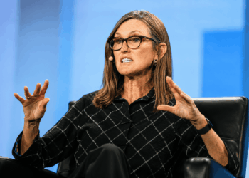 Cathie Wood ve barata a SpaceX: 10 billones en ingresos con Starship