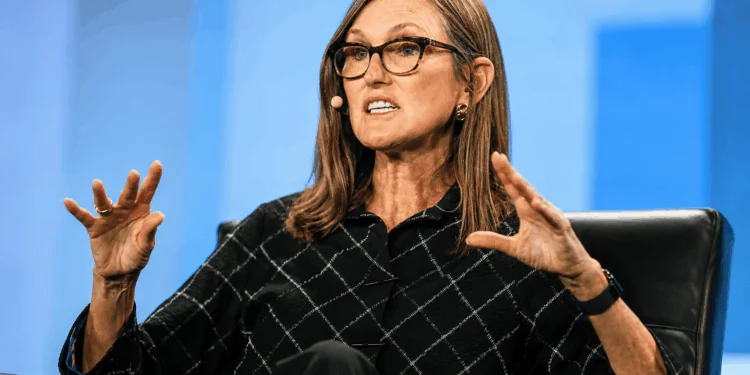 Cathie Wood ve barata a SpaceX: 10 billones en ingresos con Starship