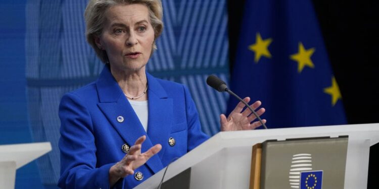 Trump amenaza a la UE con aranceles por su acercamiento a Canadá