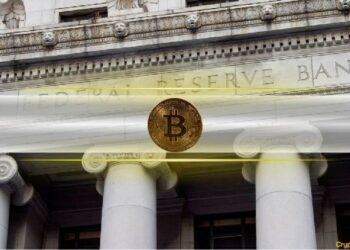 La Fed sube 25 puntos básicos y Bitcoin rebota a 76.500 dólares