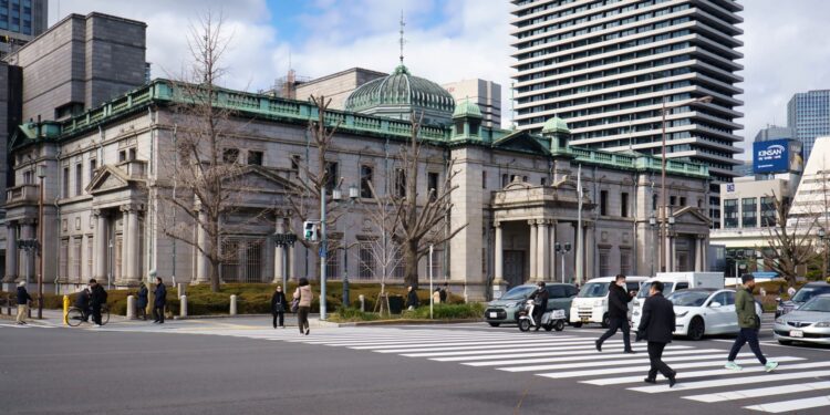Japón eleva los tipos al 1,25% y complica el escenario para Bitcoin 1 Japón eleva los tipos al 1,25% y complica el escenario para Bitcoin