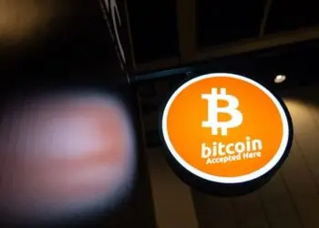 Bitcoin afronta vencimiento de opciones por US$15.000 millones