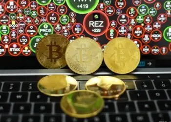 Bitcoin baja a 84.000 dólares el 26 de septiembre y las altcoins suben 7 Bitcoin baja a 84.000 dólares el 26 de septiembre y las altcoins suben