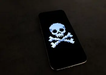 FomoPeek, la app maliciosa de iPhone que robó 580.000 dólares 6 FomoPeek, la app maliciosa de iPhone que robó 580.000 dólares