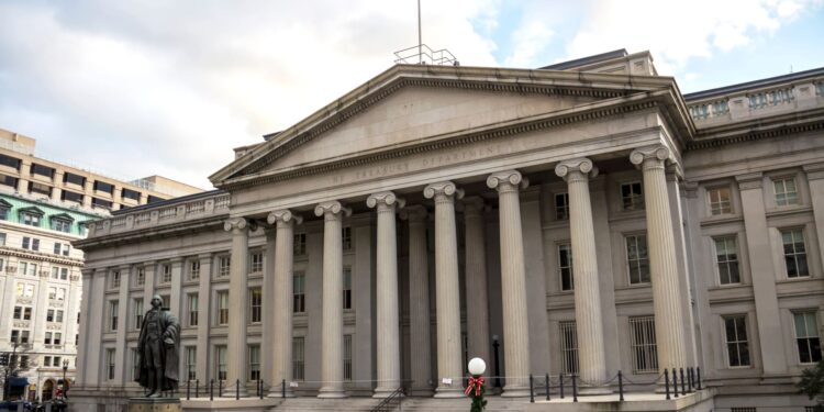 El bono de EE. UU. a 30 años supera el 5,61%, máximo desde 2002