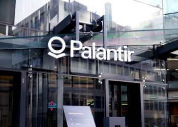 Palantir supera a Oracle en bolsa pese a ingresar diez veces menos 4 Palantir supera a Oracle en bolsa pese a ingresar diez veces menos