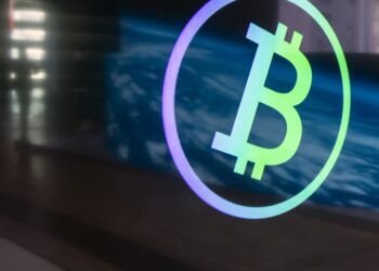 Bitcoin borra una subida del 2,4% al reducirse el apalancamiento