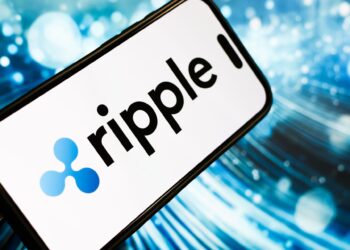 Dark Defender ve a XRP en 36 dólares si supera los 1,5692 dólares