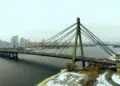 El puente Pivnichnyi de Kiev, cerrado tras un ataque ruso con drones 2 El puente Pivnichnyi de Kiev, cerrado tras un ataque ruso con drones