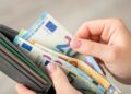 La deuda francesa lleva al euro a mínimos de 17 meses