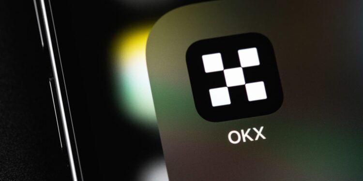 OKX y el dueño de NYSE piden autorización para tokenizar acciones