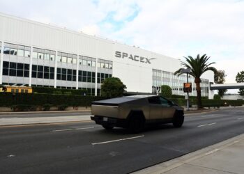 SpaceX busca 40.000 millones para chips Nvidia ante su obsolescencia