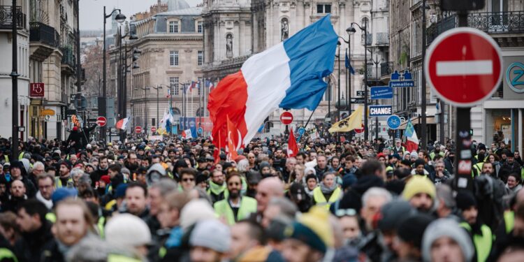 La deuda francesa alcanza 3,6 billones y preocupa a Europa