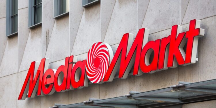 MediaMarkt retira Ledger en Europa y Trezor reduce distribuidores