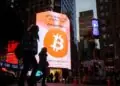 Bitcoin cae hasta un 2,3% por la inflación y las ventas tecnológicas