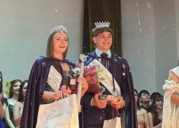 Solana Krieger y Enzo Gutiérrez, reyes departamentales de Posadas