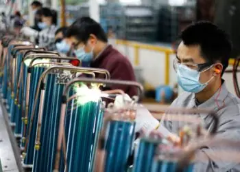 China crece un 4,5% en el tercer trimestre y da aire a Pekín