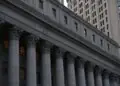 Nueva York reclama 1.370 millones a los fundadores de NovaTech