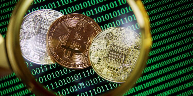 La SMV de Panamá excluye criptomonedas y tokens de su supervisión