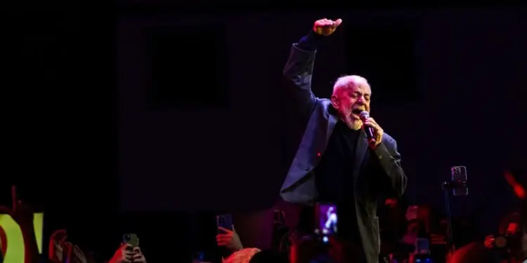 La Bolsa brasileña afronta una caída del 11% tras la victoria de Lula