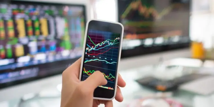 Bitcoin rebota tras cinco caídas y afronta una jornada clave