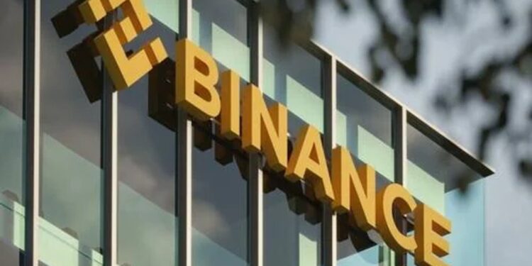 Bitcoin cae a mínimo de seis semanas tras incidente en Binance