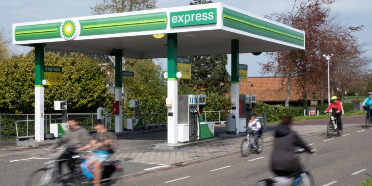 BP registra su mayor beneficio en 18 años por la guerra con Irán