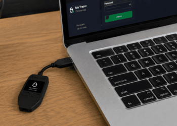 Trezor alerta de un implante en un Safe 5 vendido por CryptoBilis