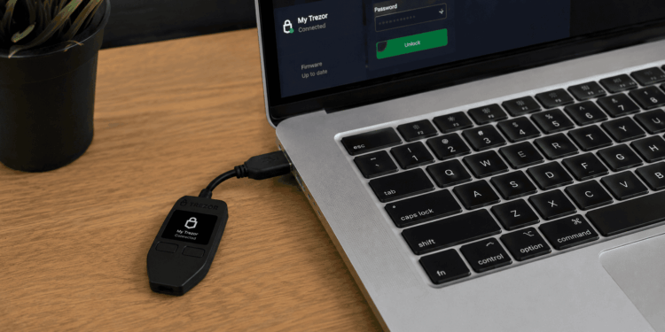 Trezor alerta de un implante en un Safe 5 vendido por CryptoBilis